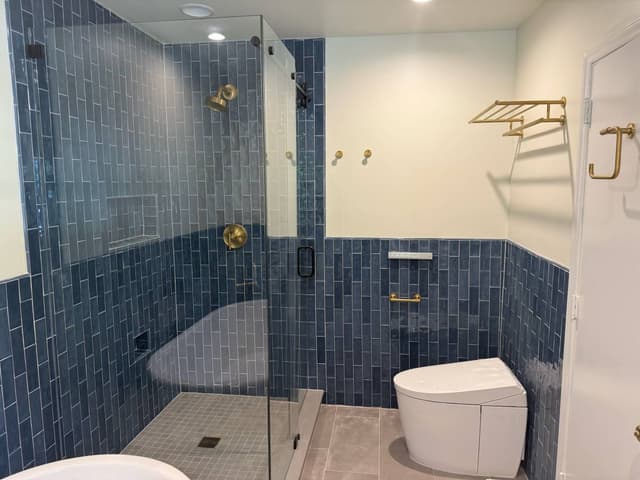 updated bathroom in minneapolis minnesota by midwestbathandshower remodeling experts